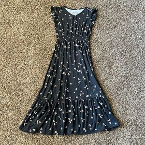 EUC Bixby Girls black floral maxi Dress size small or 6 - 7